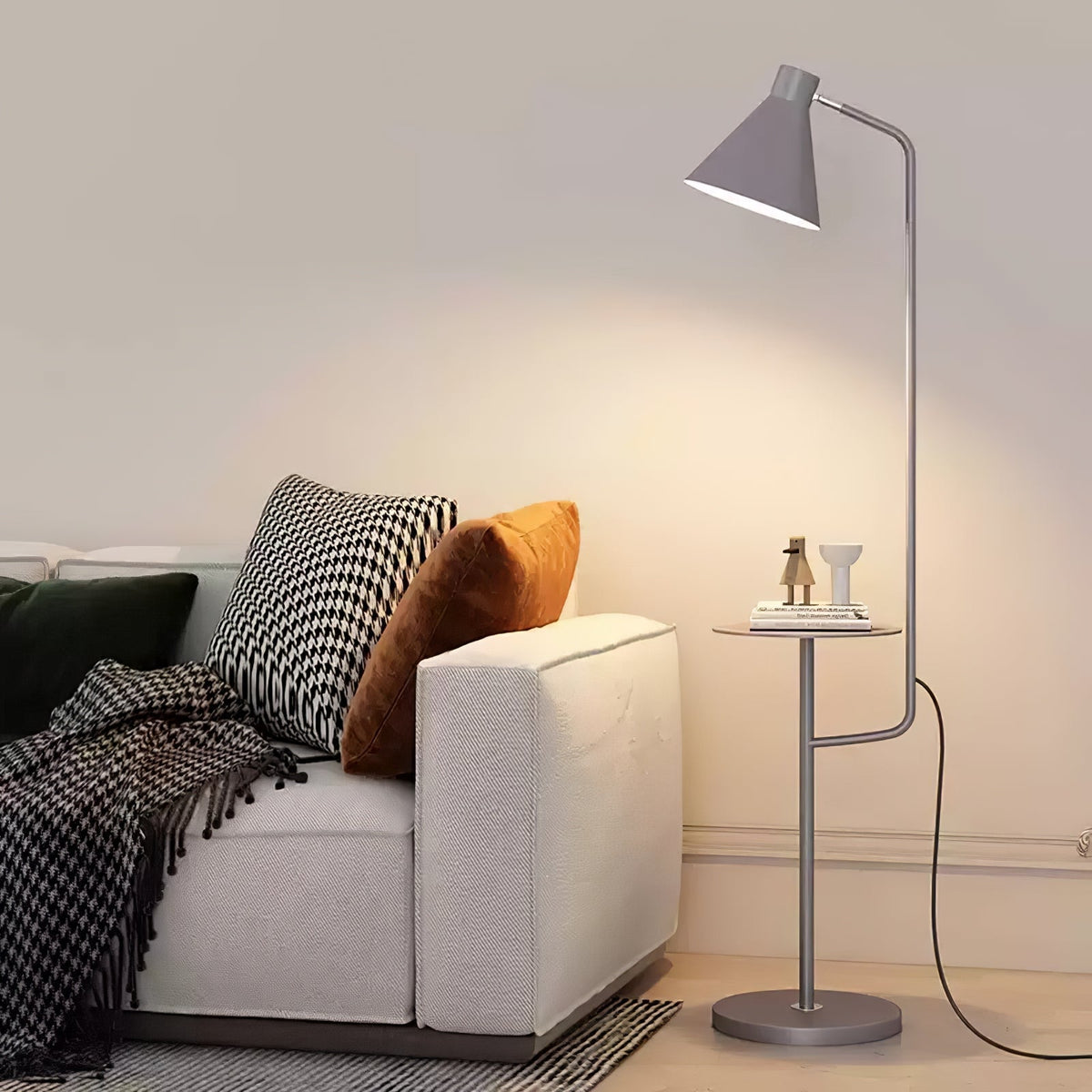 Nerylon gulvlampe, macaroon