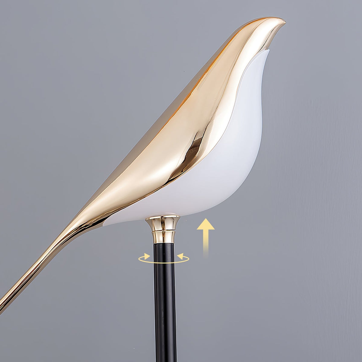 Vont art deco-gólflampi úr látúni