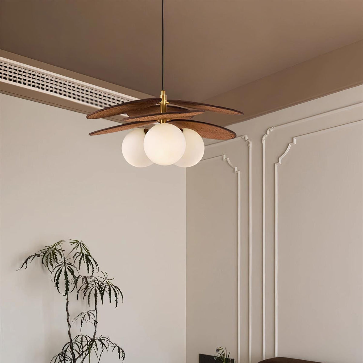 Elvo Wooden Petal Pendant Light
