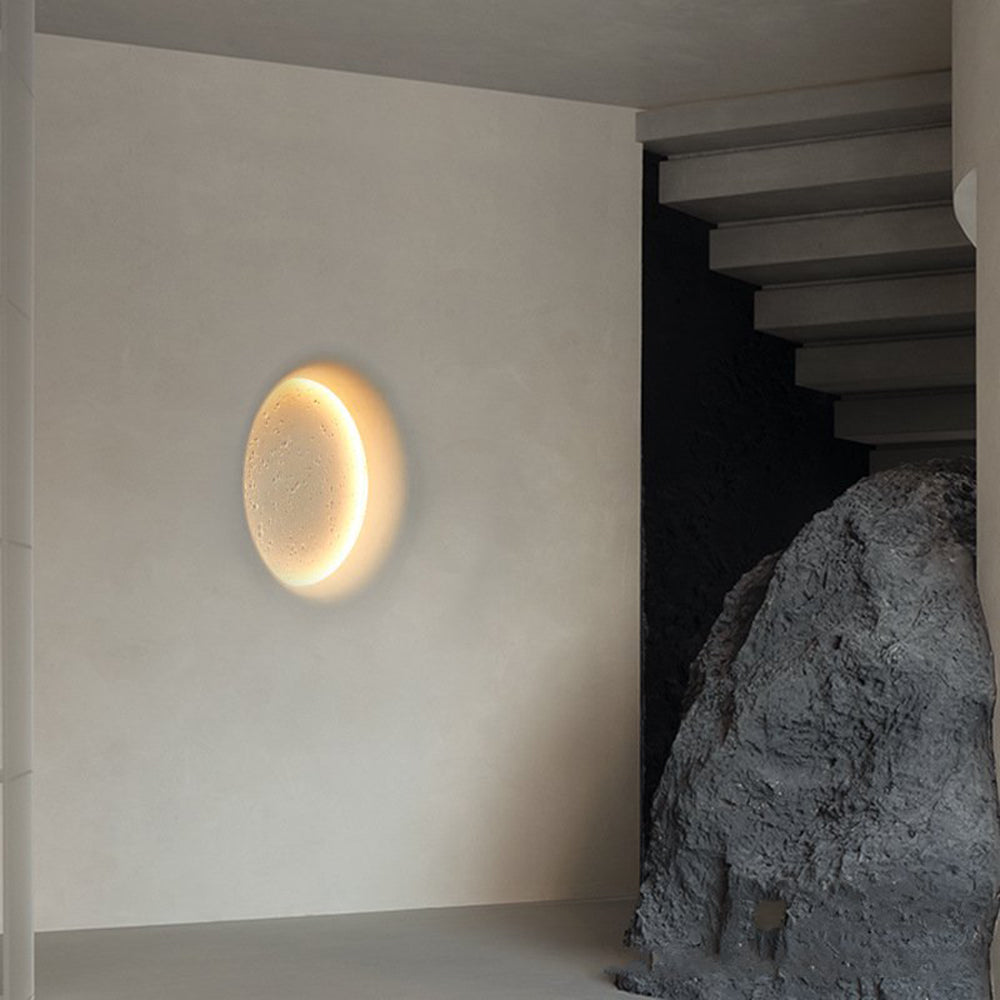 Candeeiro de parede decorativo Aria, em metal/gesso com forma de lua, branco