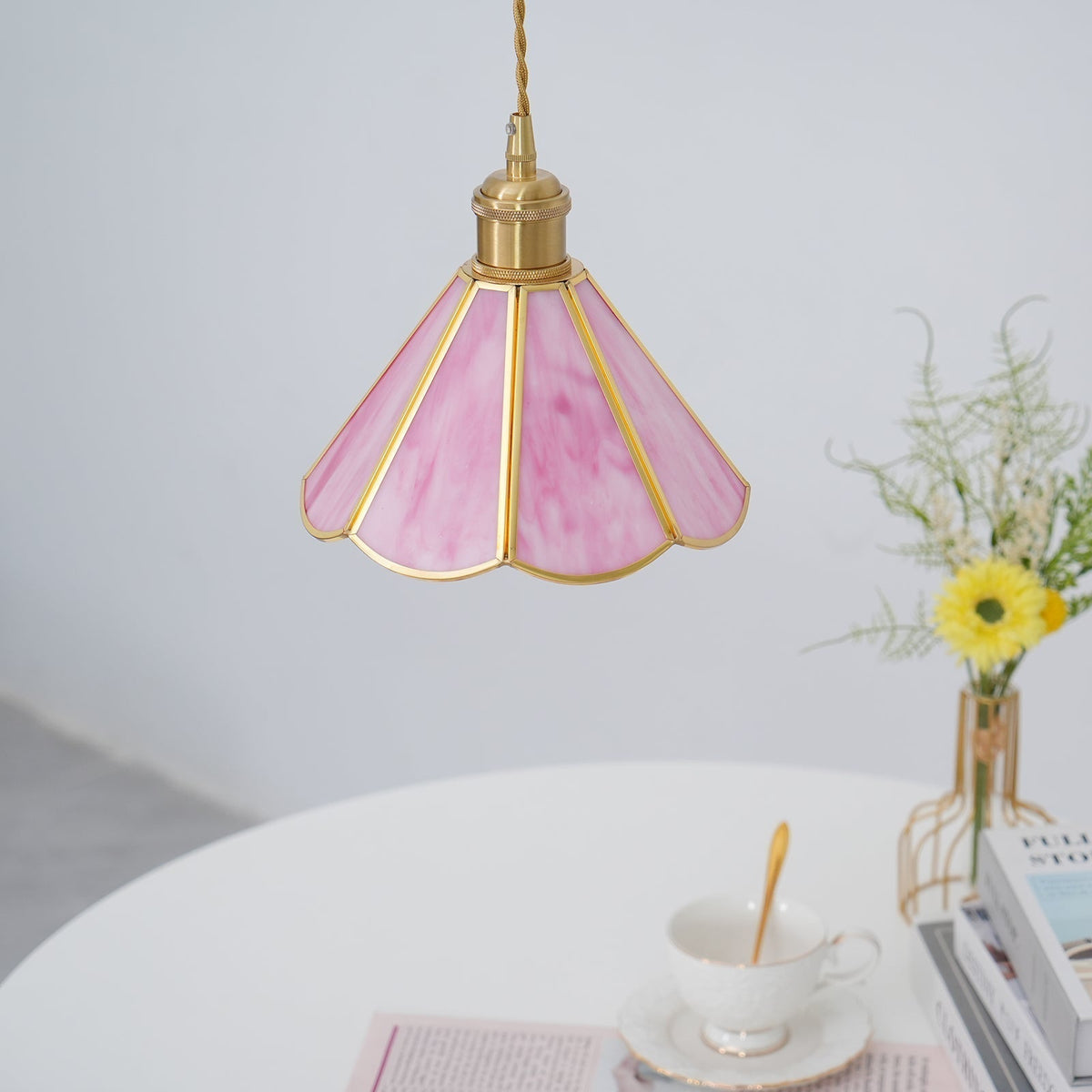 Lione-pendellampe i pinkfarvet glas