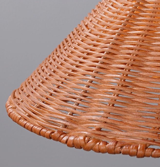 Candeeiro de mesa Canarora em mármore orbicular e rattan