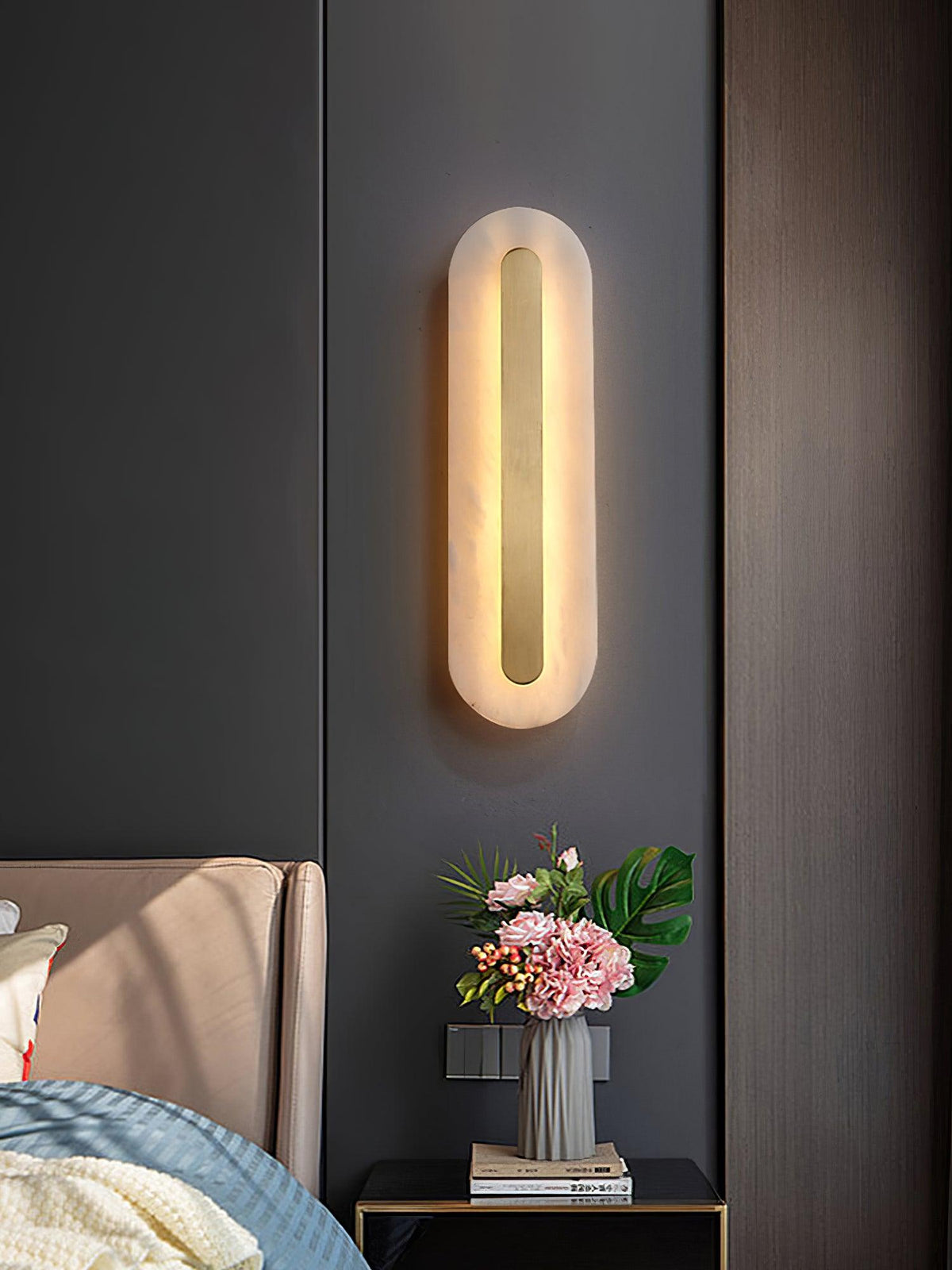 Selvia minimalistisk vägglampa i alabaster