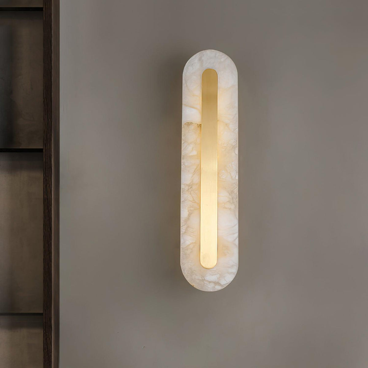 Selvia minimalistisk vägglampa i alabaster