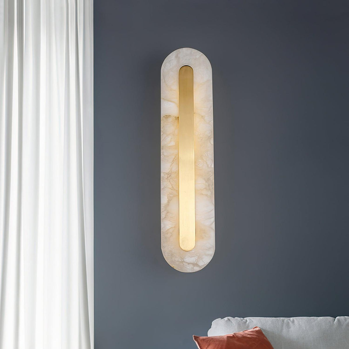 Selvia minimalistisk vägglampa i alabaster