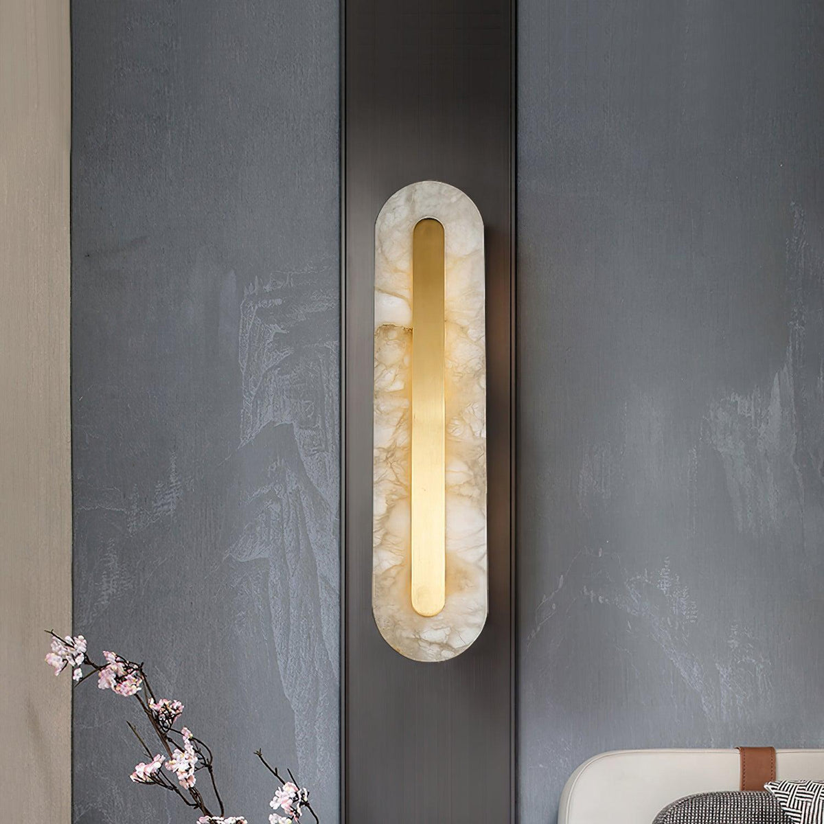 Selvia minimalistisk vägglampa i alabaster