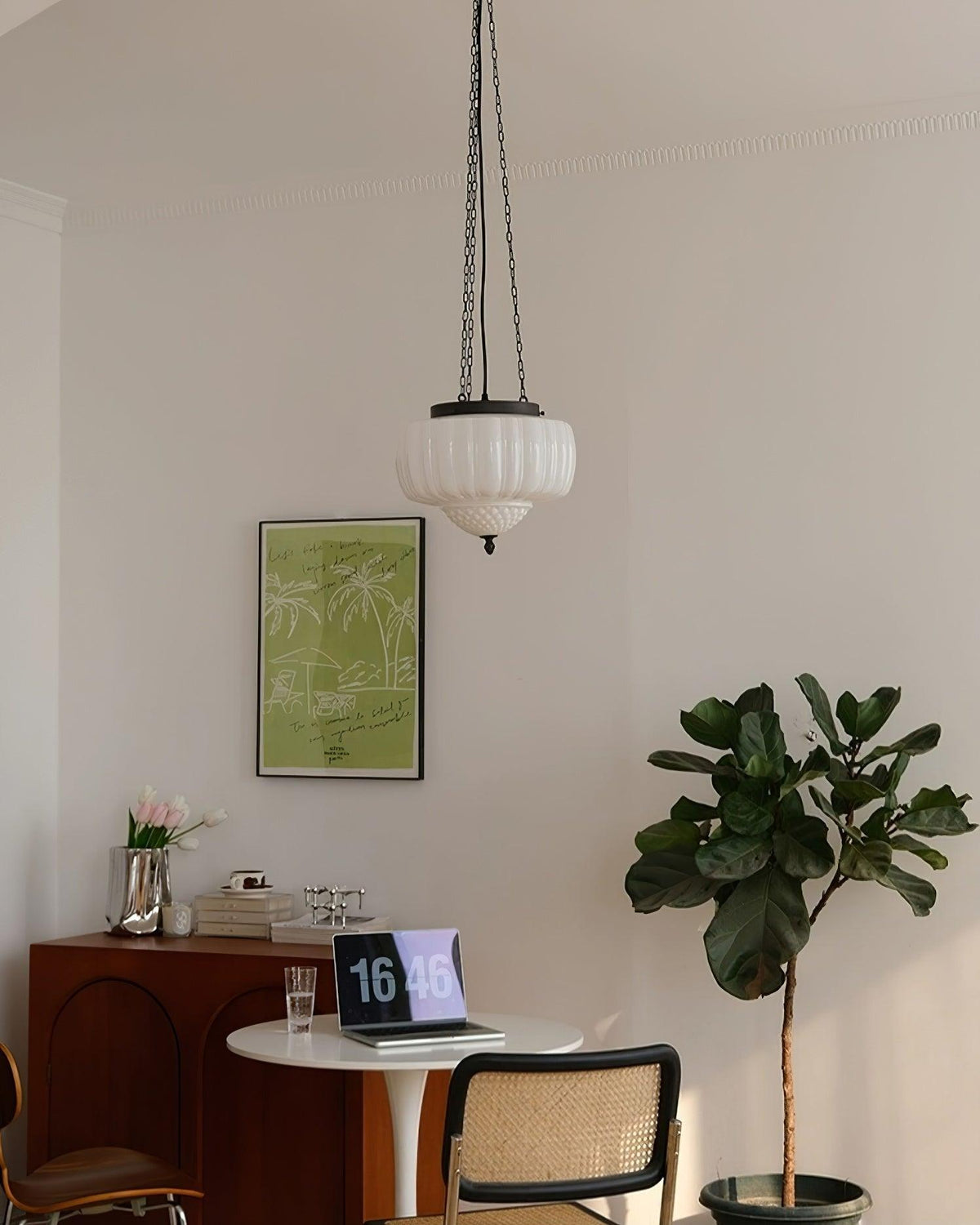 Yara moderne pendel i glas