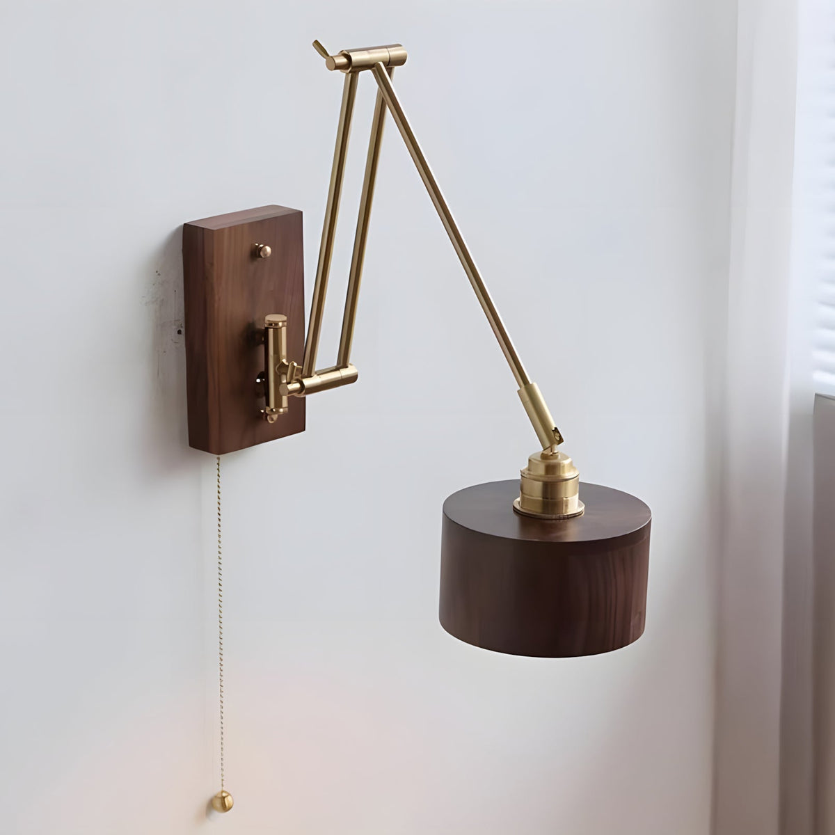 Viraaenne Wall Lamp