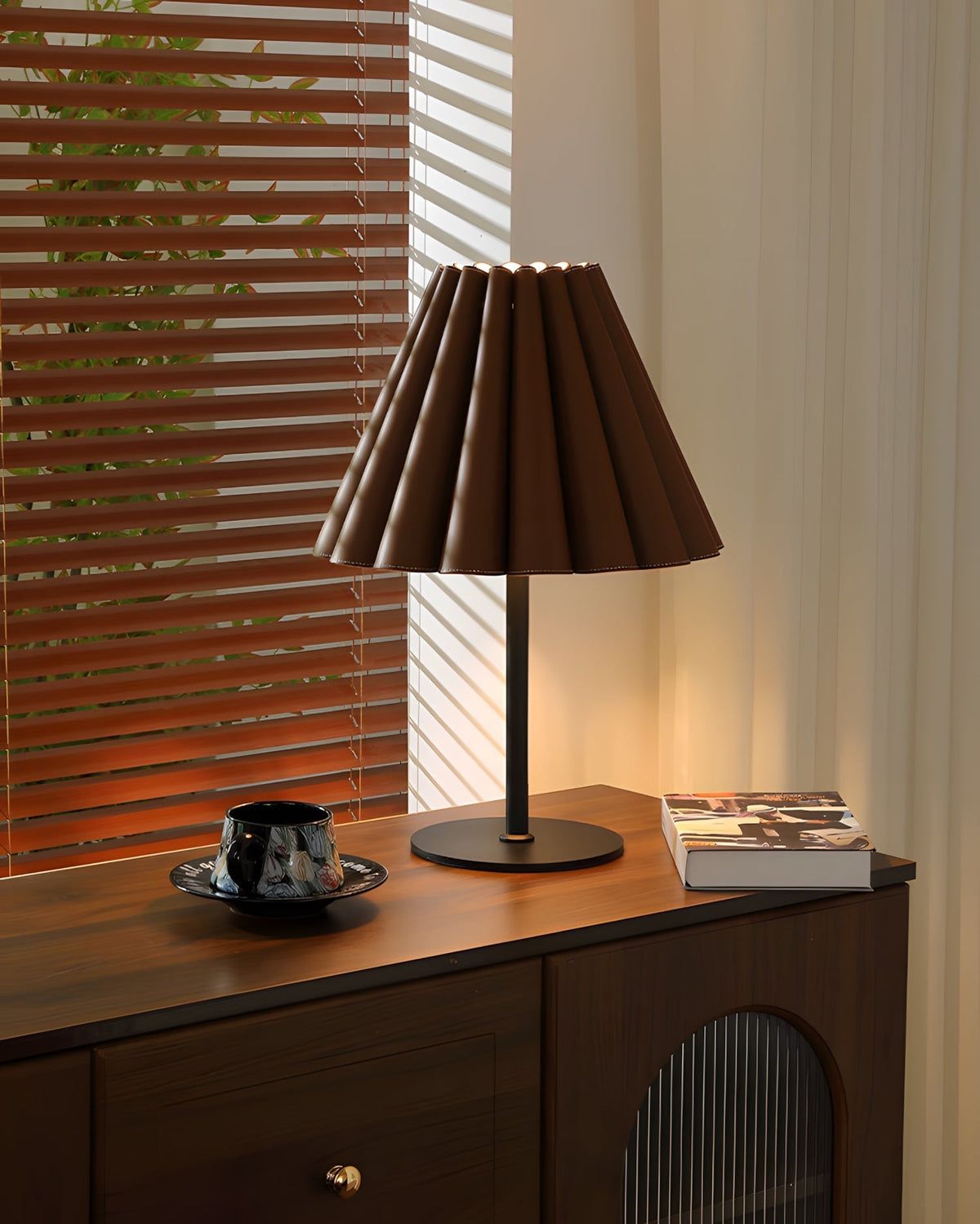 Laurel Pleat-bordlampe