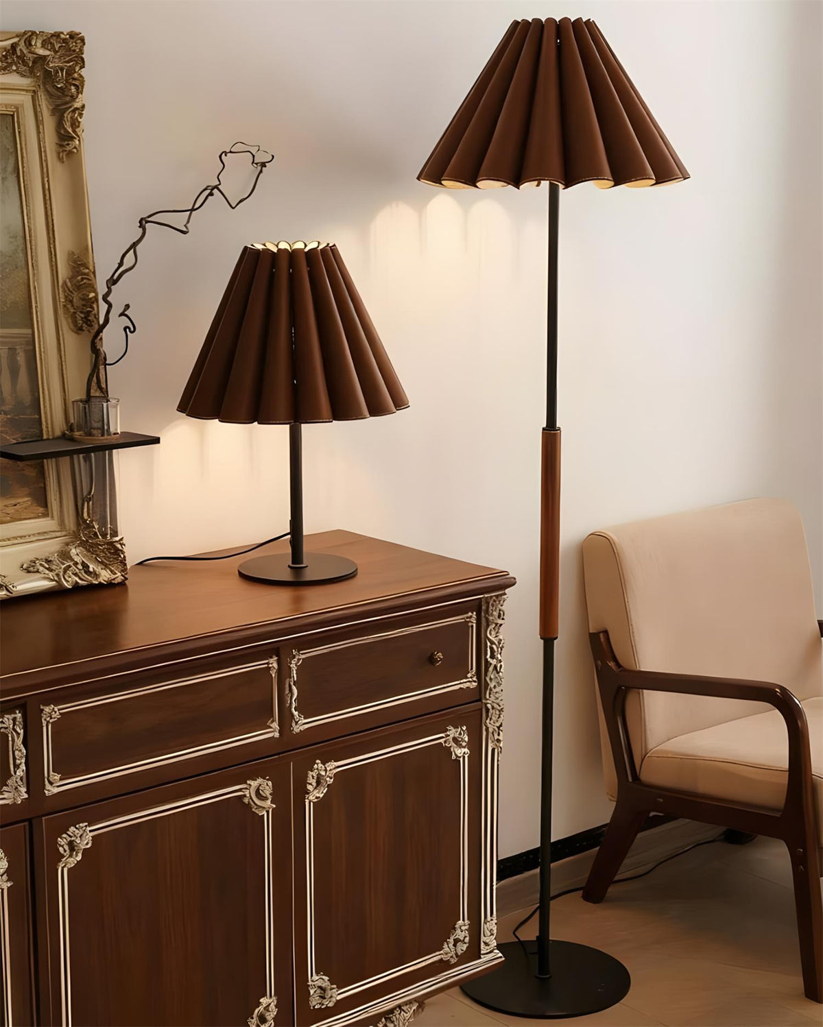 Laurel Pleat-bordlampe