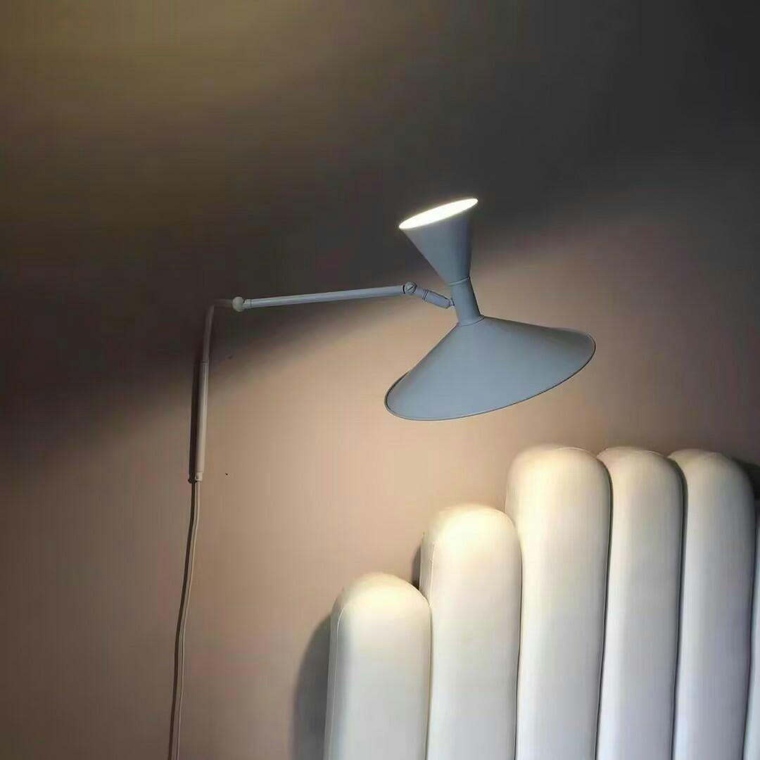 Viraelaria vägglampa Marseille, justerbar
