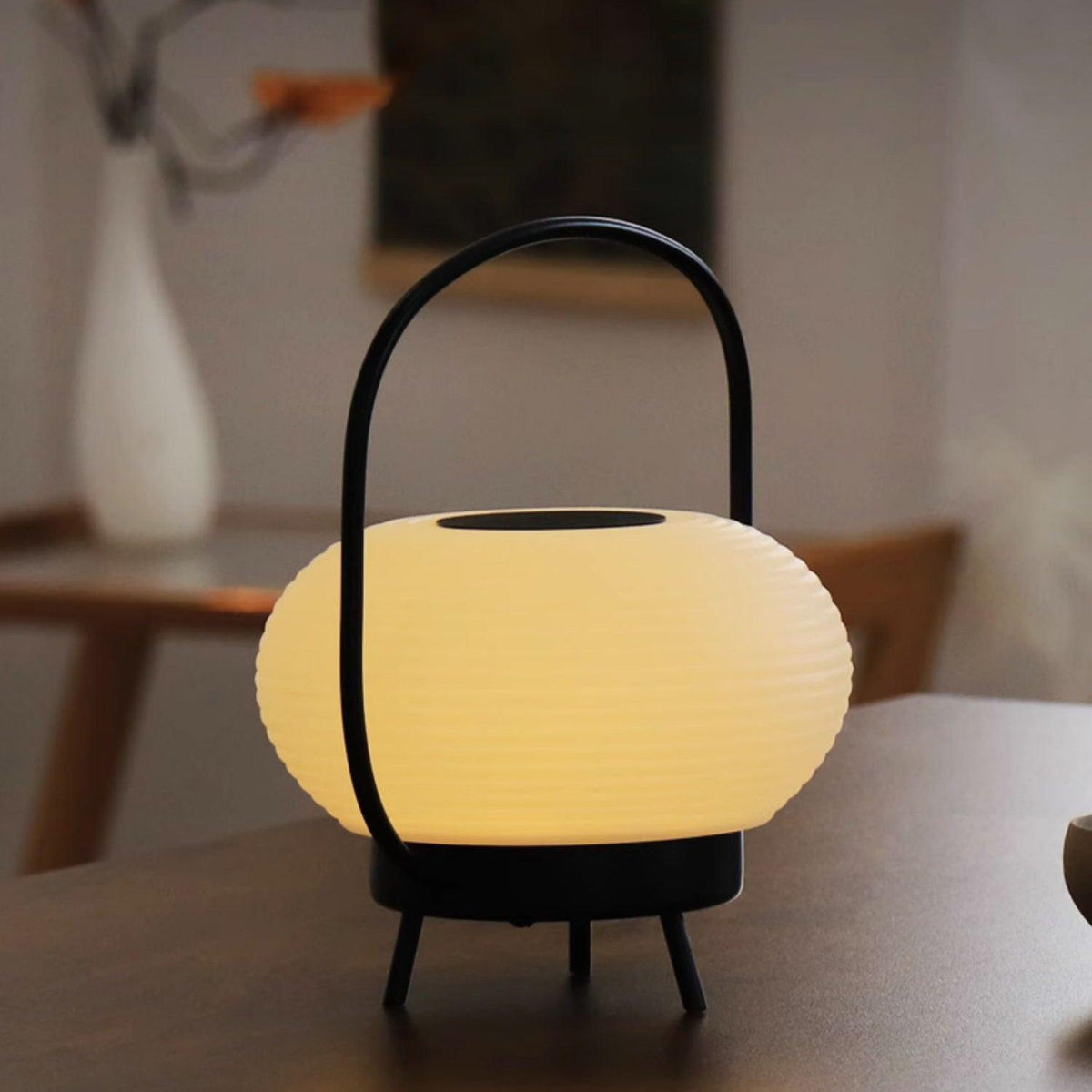 Saelan-minimalistinen pöytävalaisin