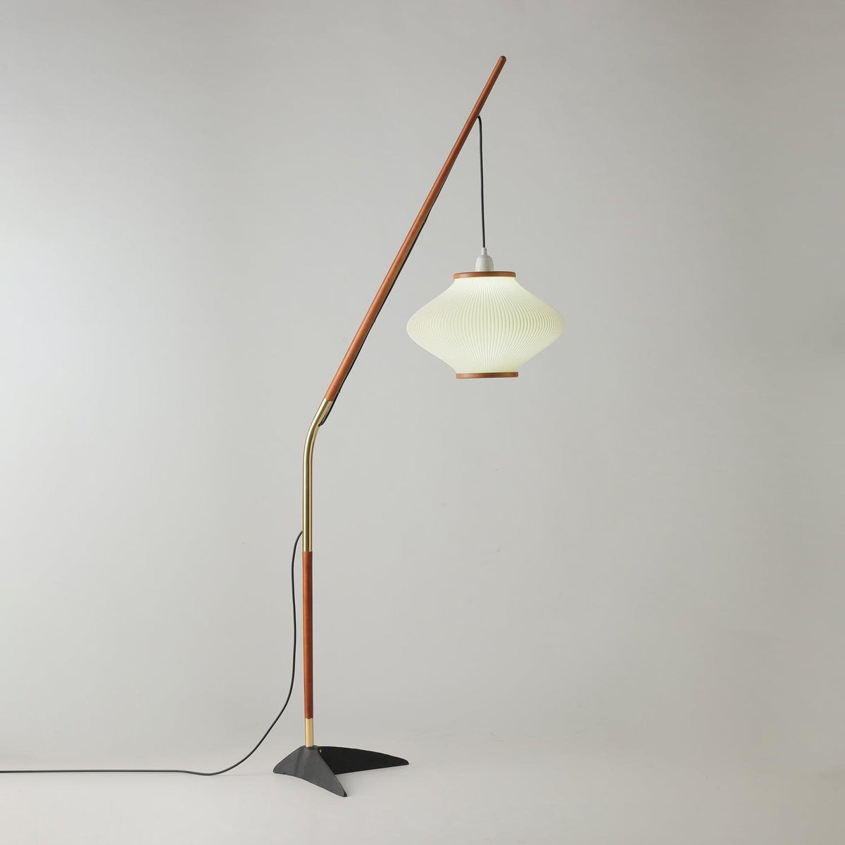 Candeeiro de pé em madeira e vidro de estilo Mid-Century Ervenil