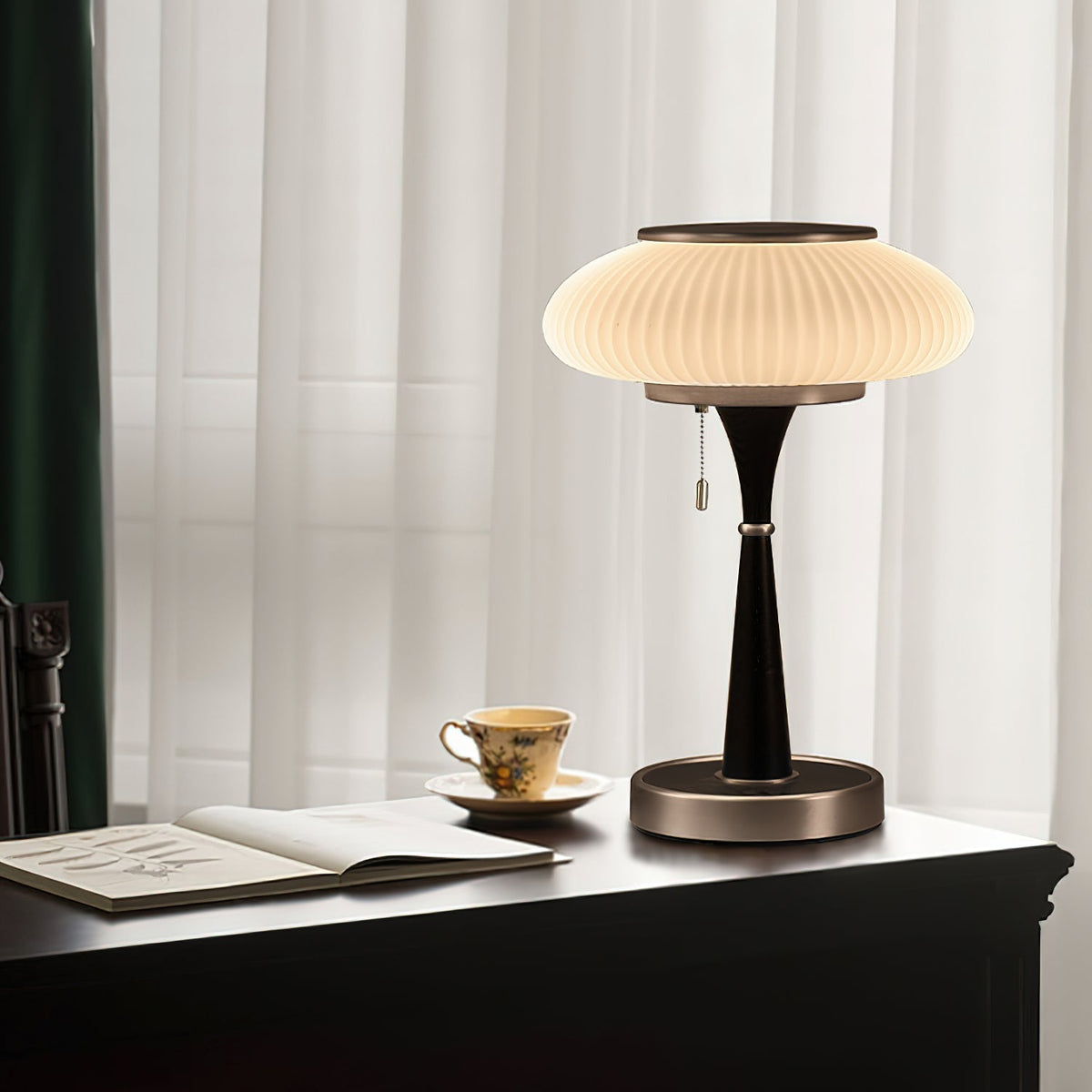 Vevelo vintagebordlampe i træ