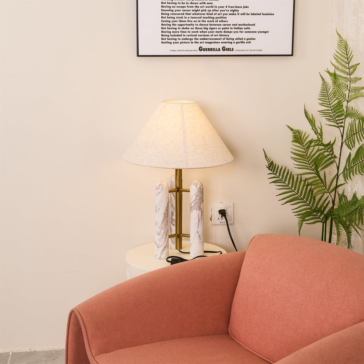Trio moderne marmorbordlampe