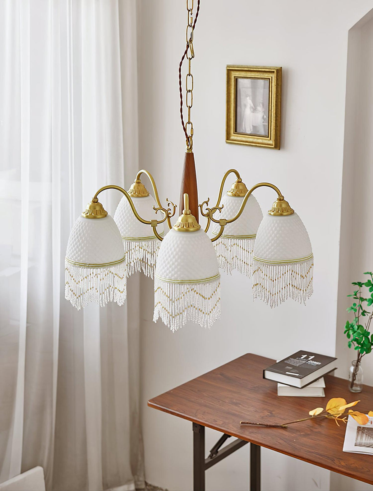 Yaves vintagekrona med tofs och glas