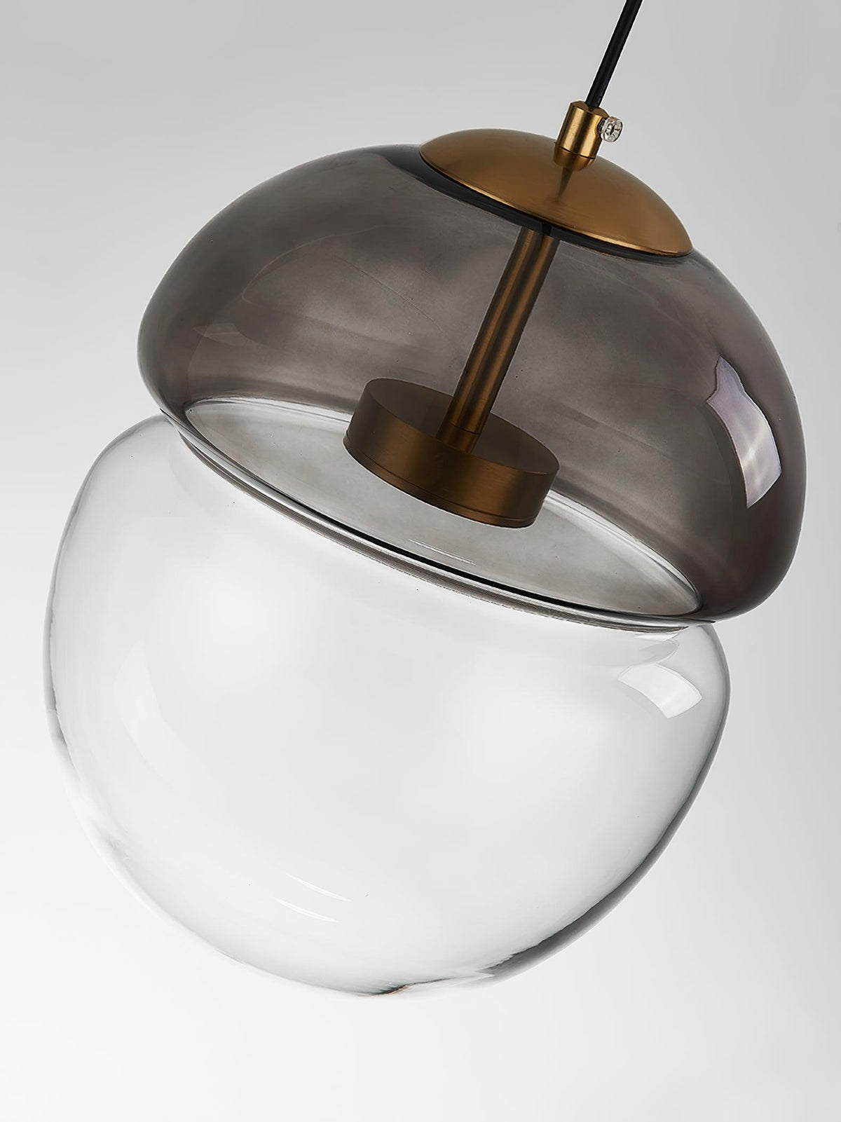 Ældet moderne minimalistisk kuppelformet pendellampe i glas