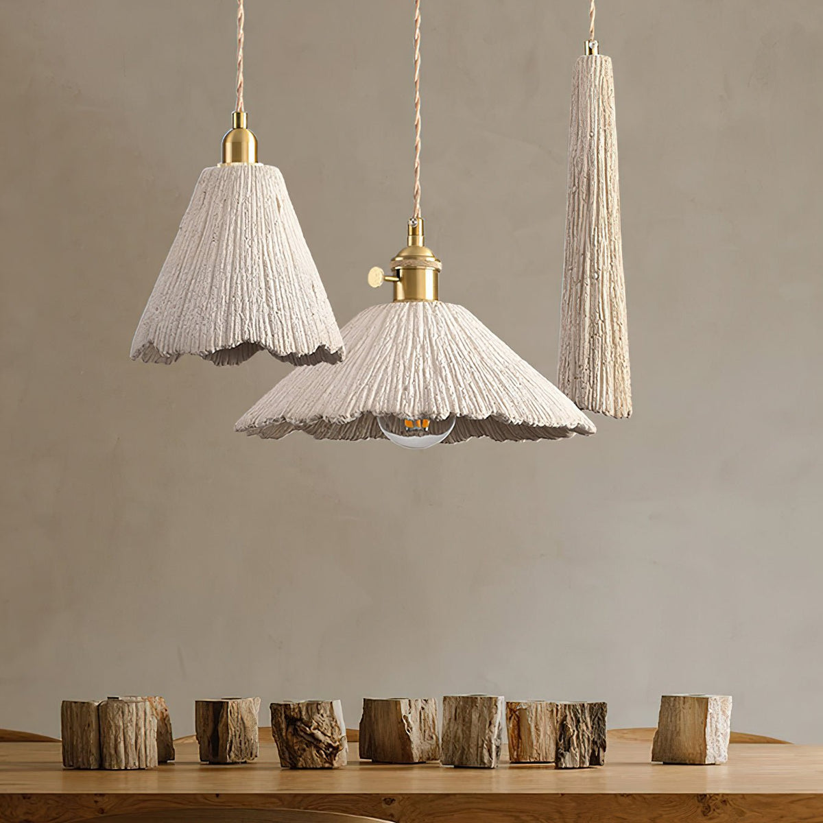 Kirae texturerade pendellampor i cement