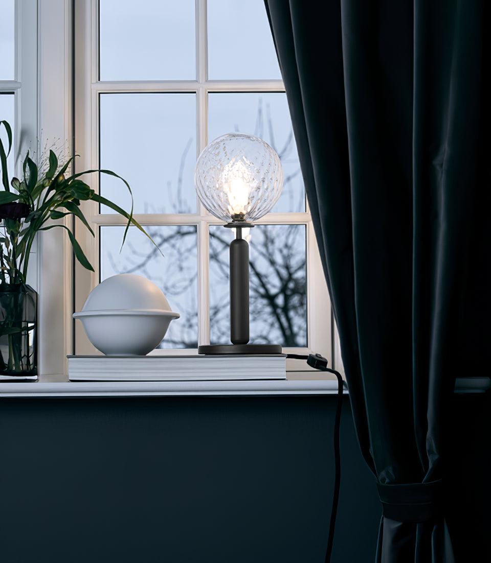 Eirelielle-minimalistinen lasipöytävalaisin