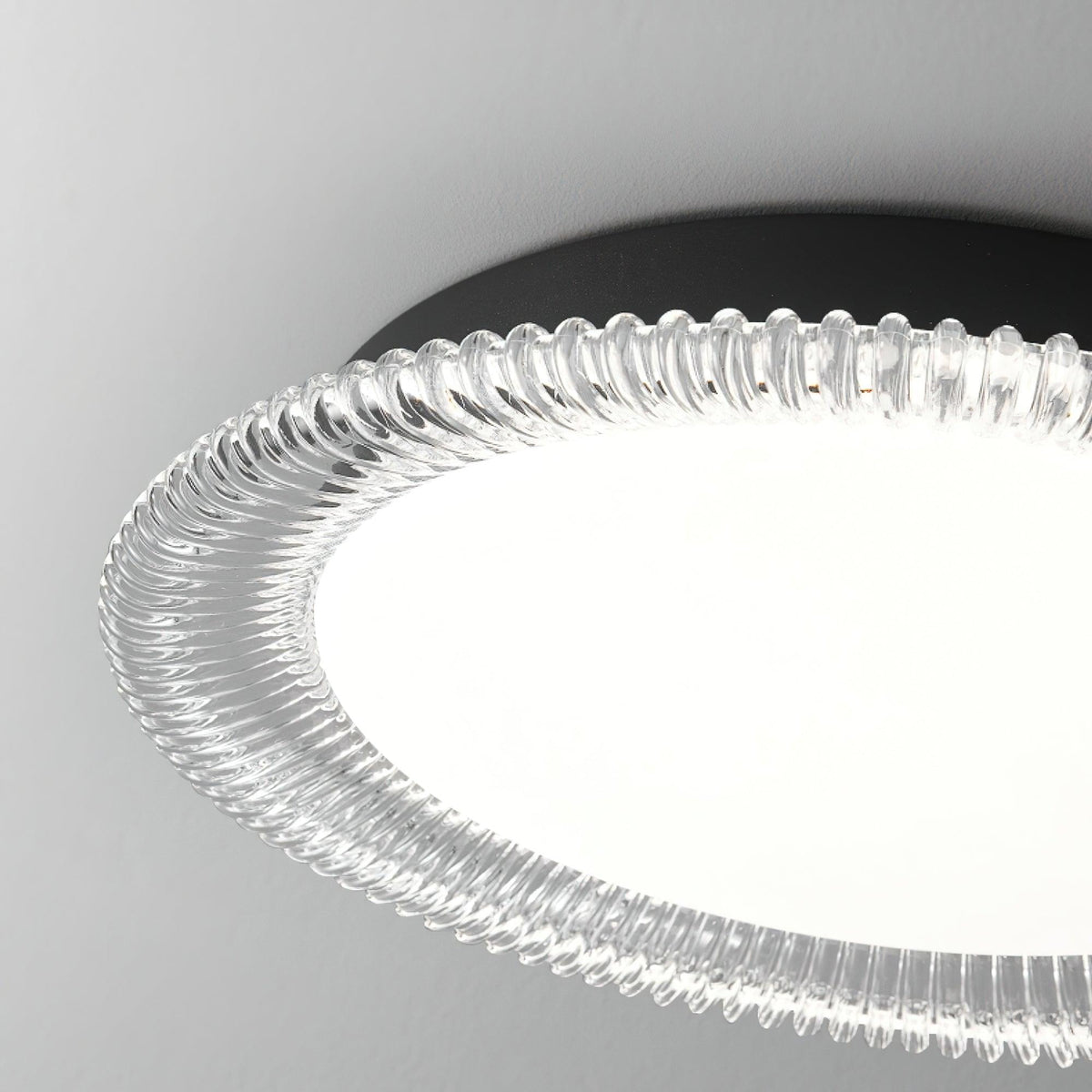 Crystaline minimalistisk loftslampe i aluminium