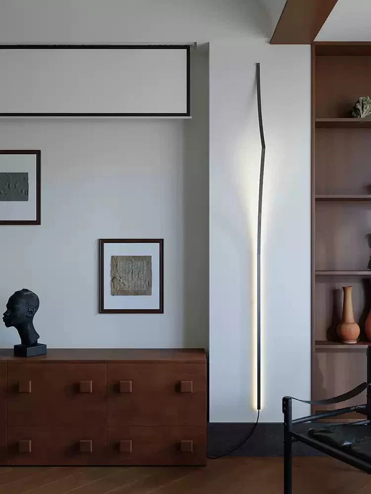 Rivenaine LED-væglampe med bånddesign