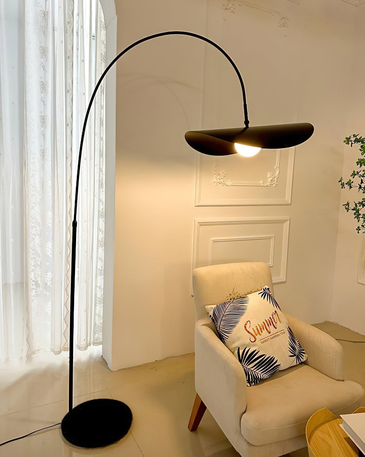 Sorarella-gulvlampe