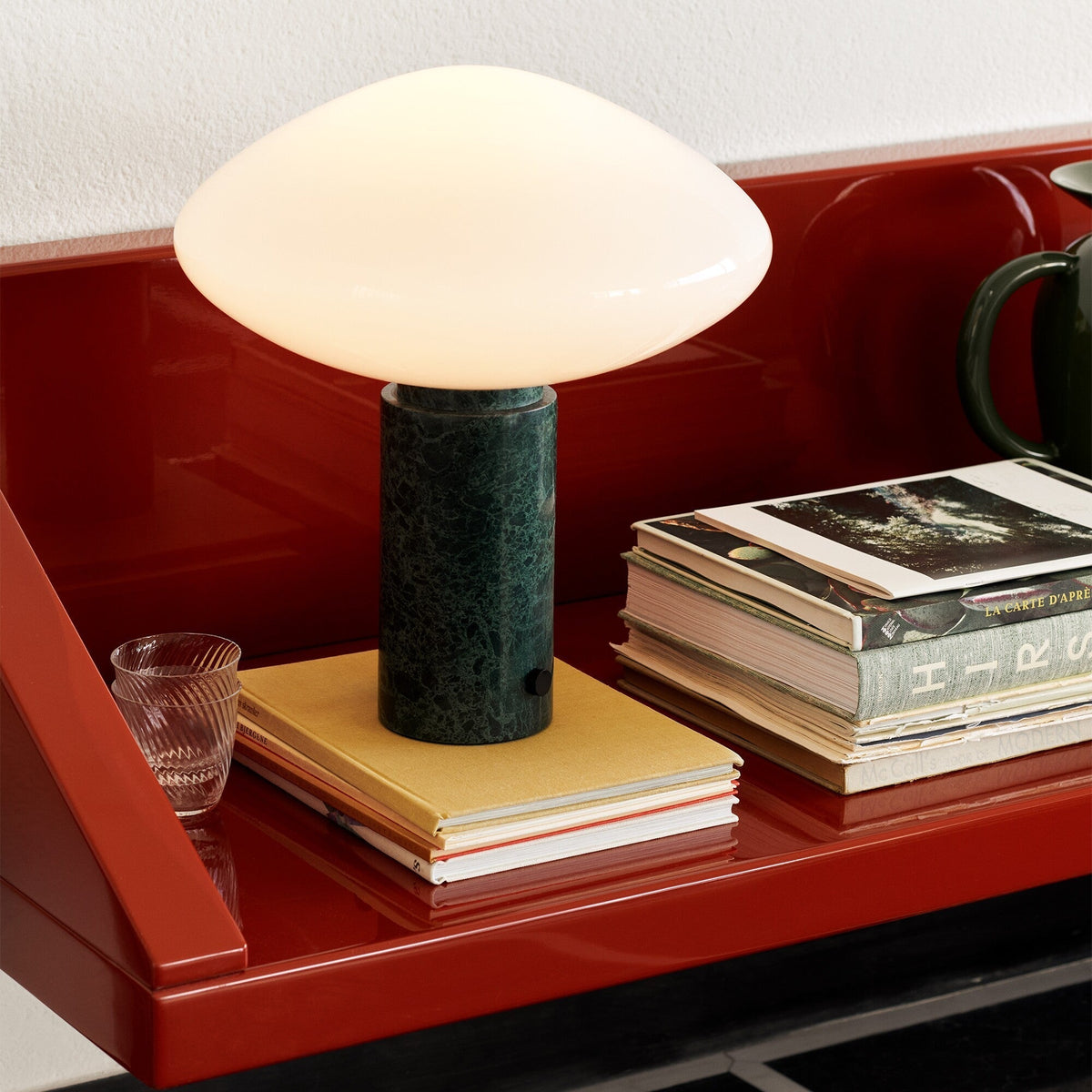 Lioralira Bordslampa med glasskärm och bas i grön marmor