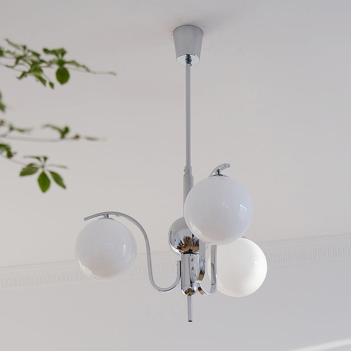 Eiroaria lysekrone i krom og glas, art deco, elegant