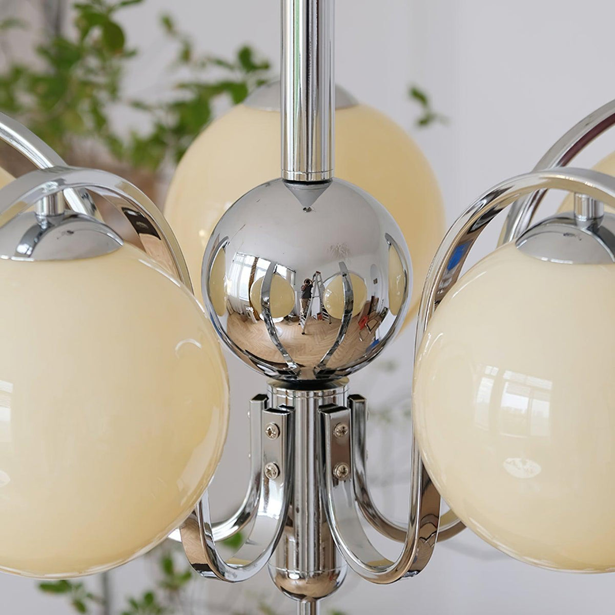 Eiroaria lysekrone i krom og glas, art deco, elegant