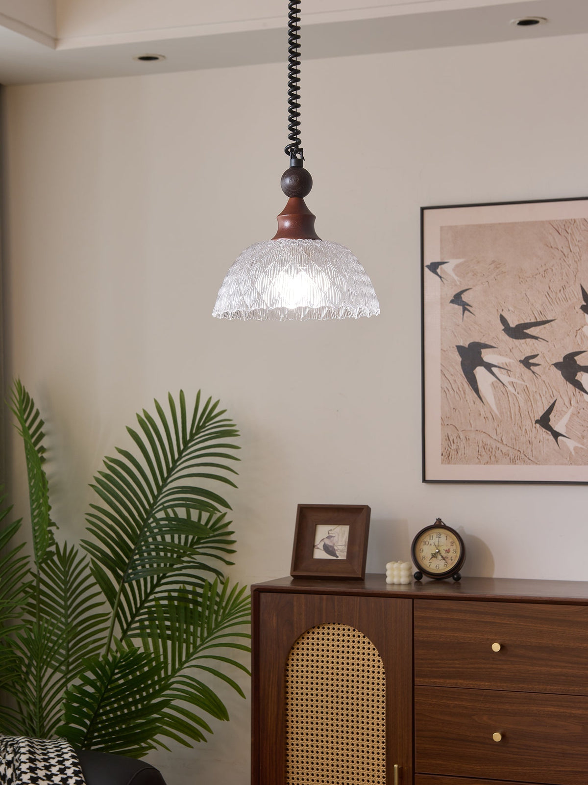 Nydoreth elegant vintage kunstnerisk pendellampe i træ
