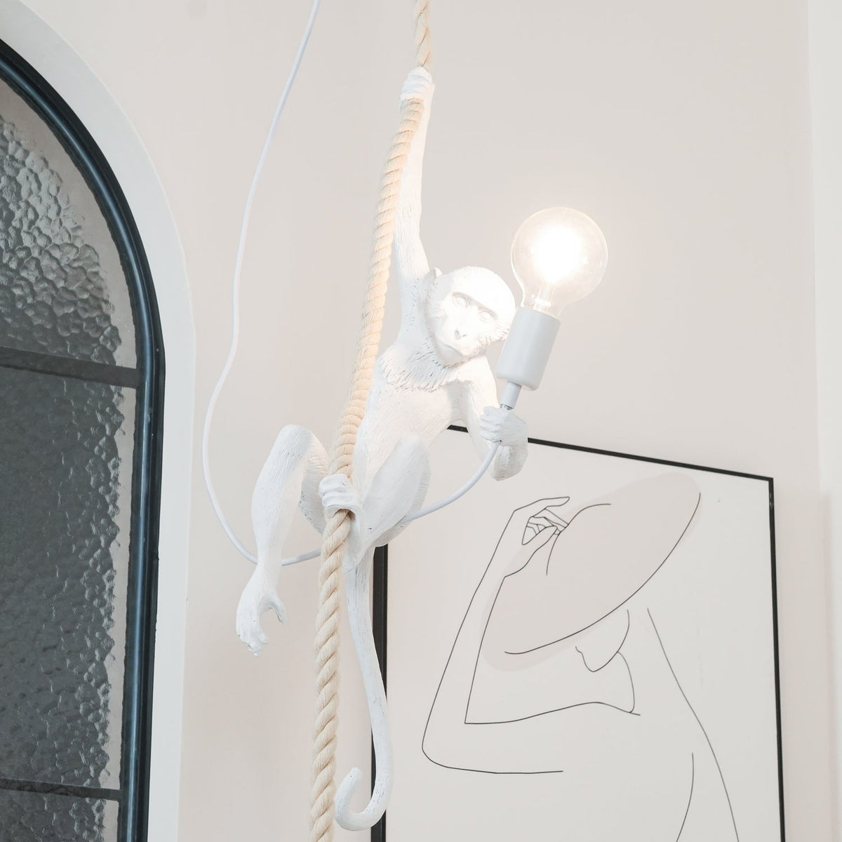 Epiran kunstnerisk pendel i harpiks og reb