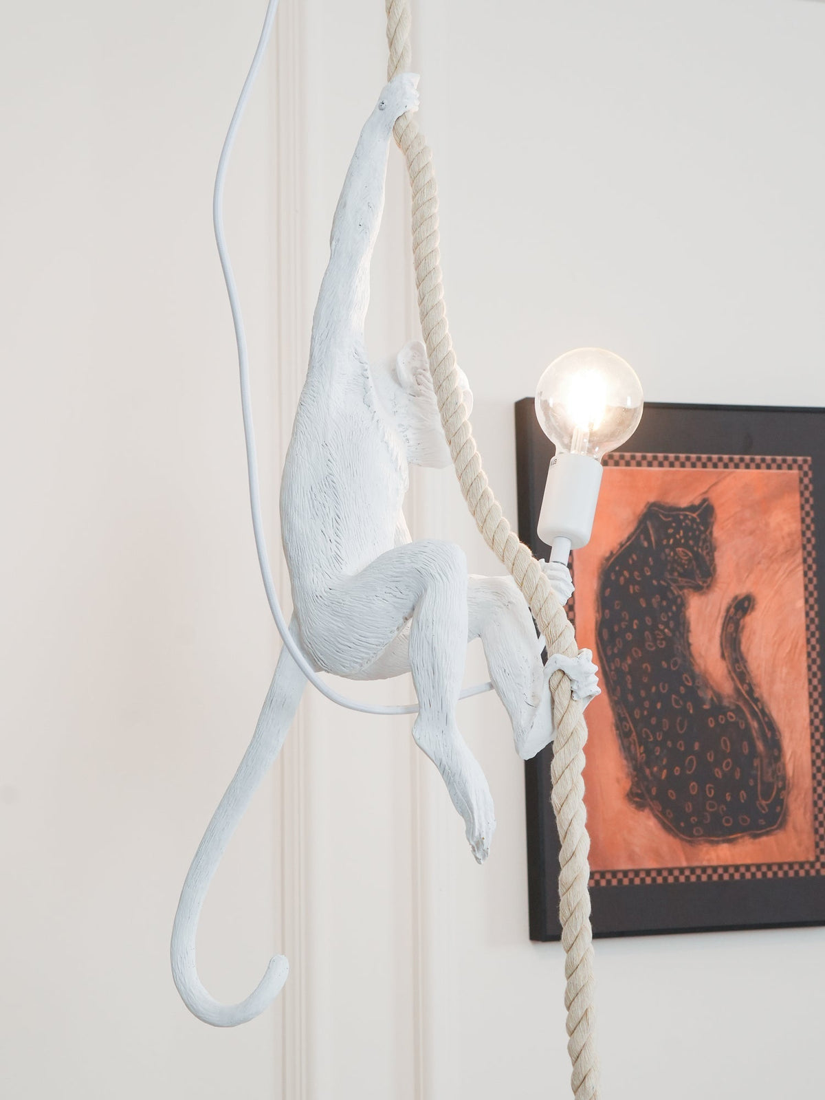 Epiran kunstnerisk pendel i harpiks og reb