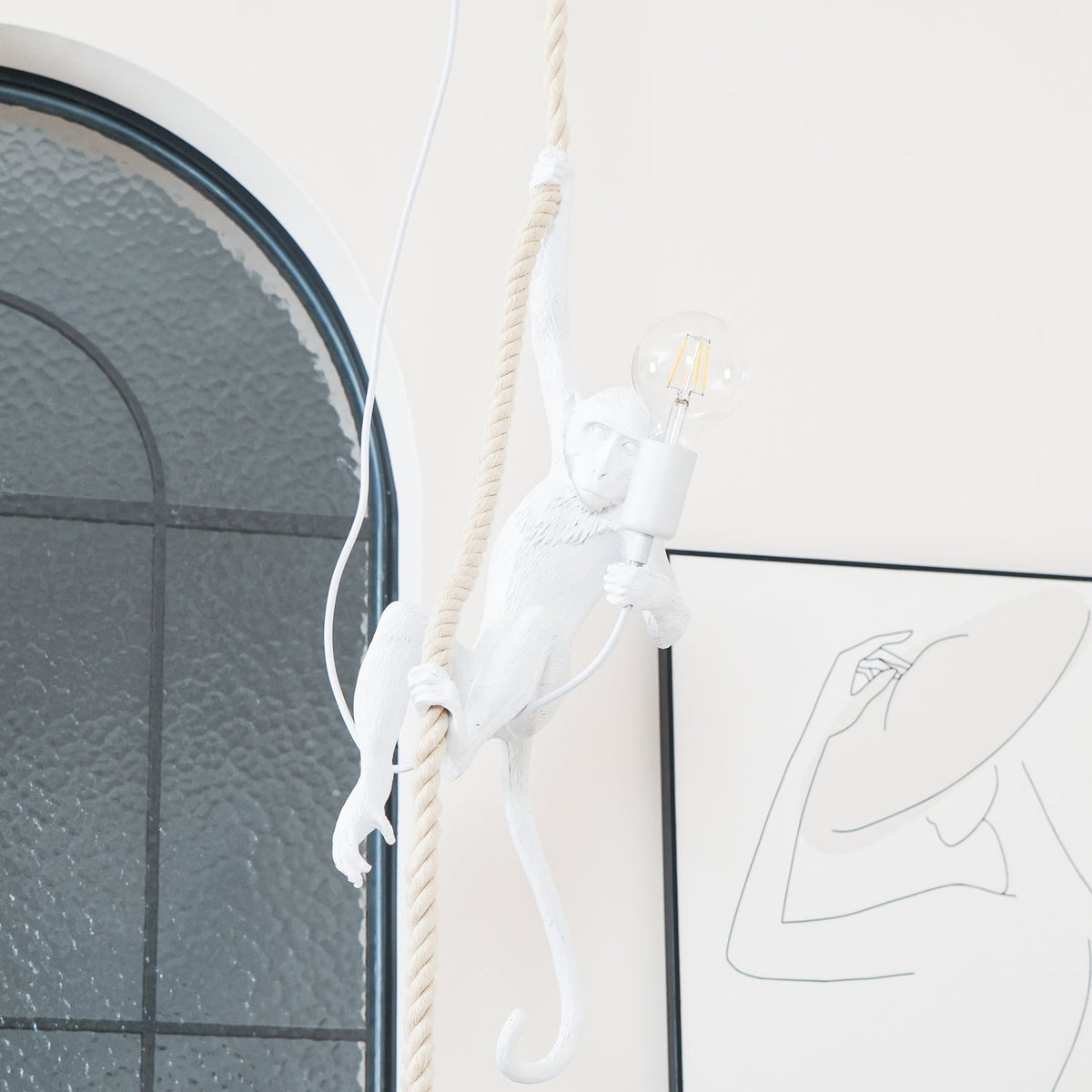Epiran kunstnerisk pendel i harpiks og reb