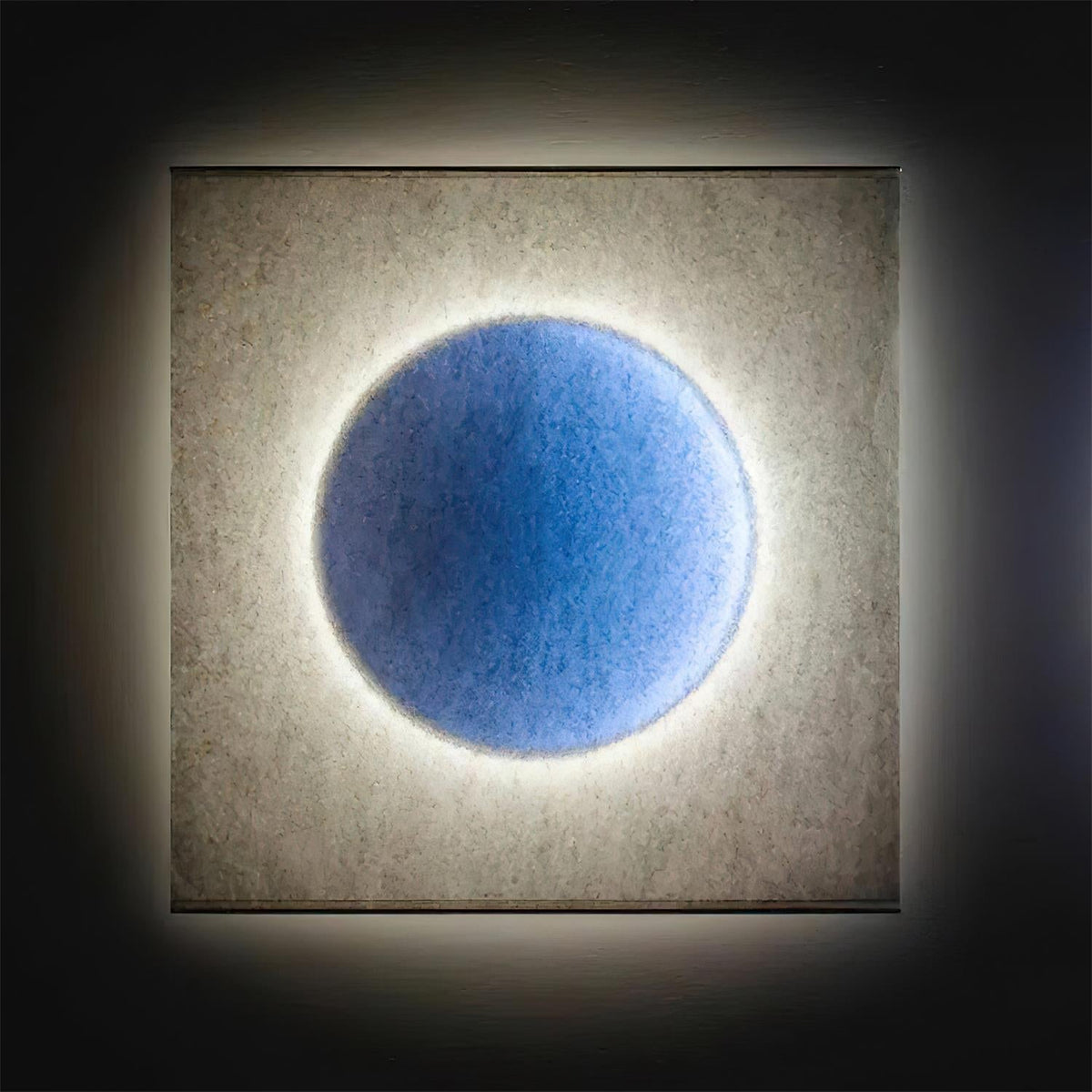 Viraiella-seinävalaisin