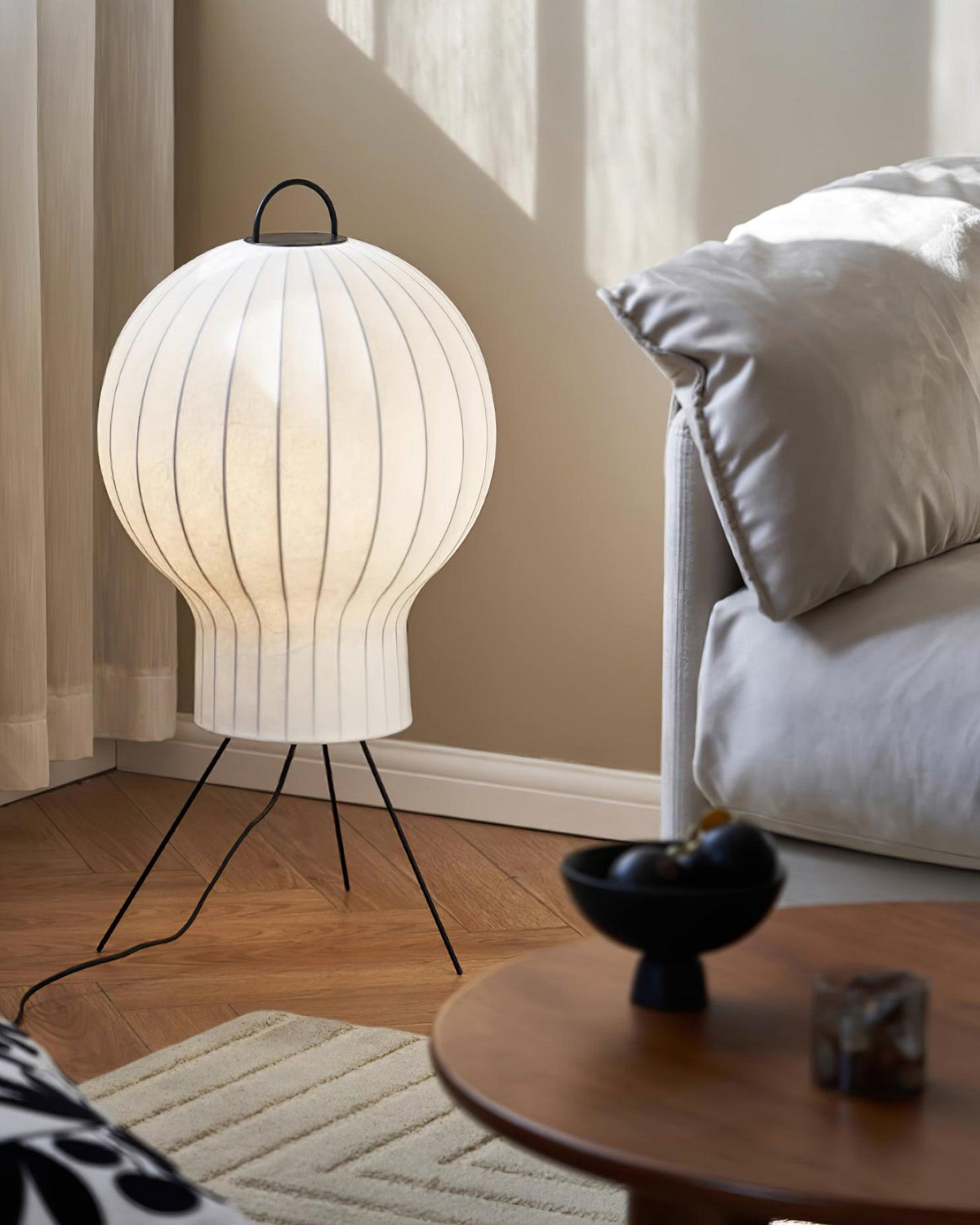Balloon naumhyggjulegur silkigólflampi