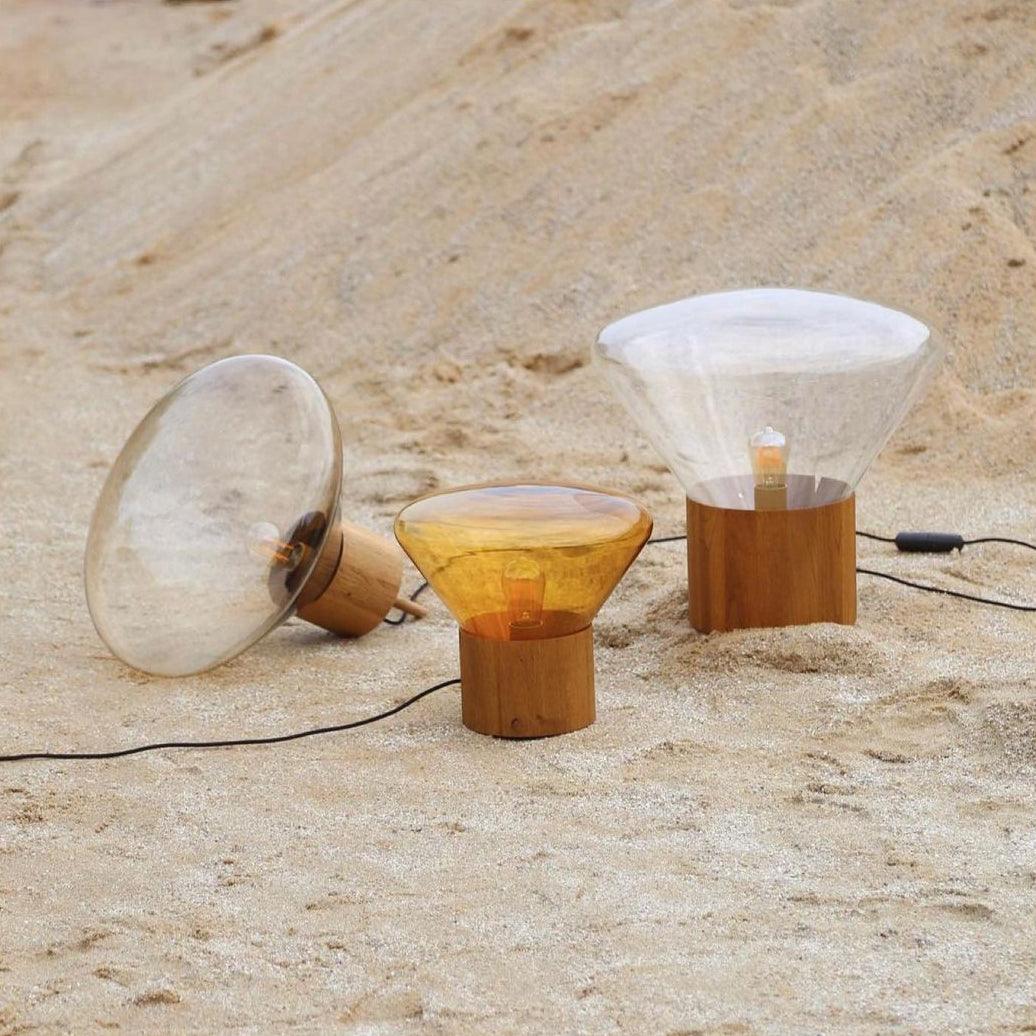 Candeeiro de mesa minimalista em madeira Sylirella