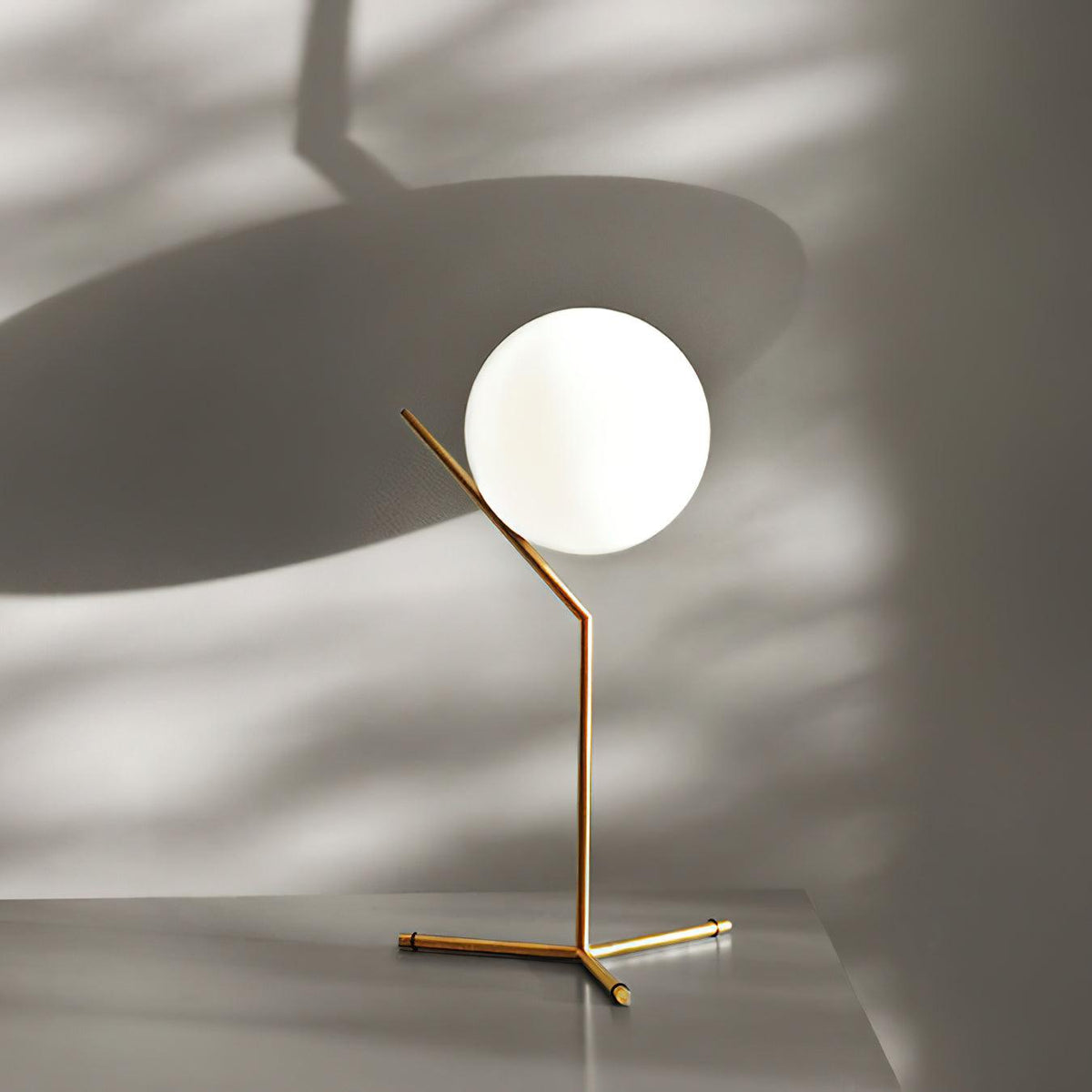 Velirelia bordslampa
