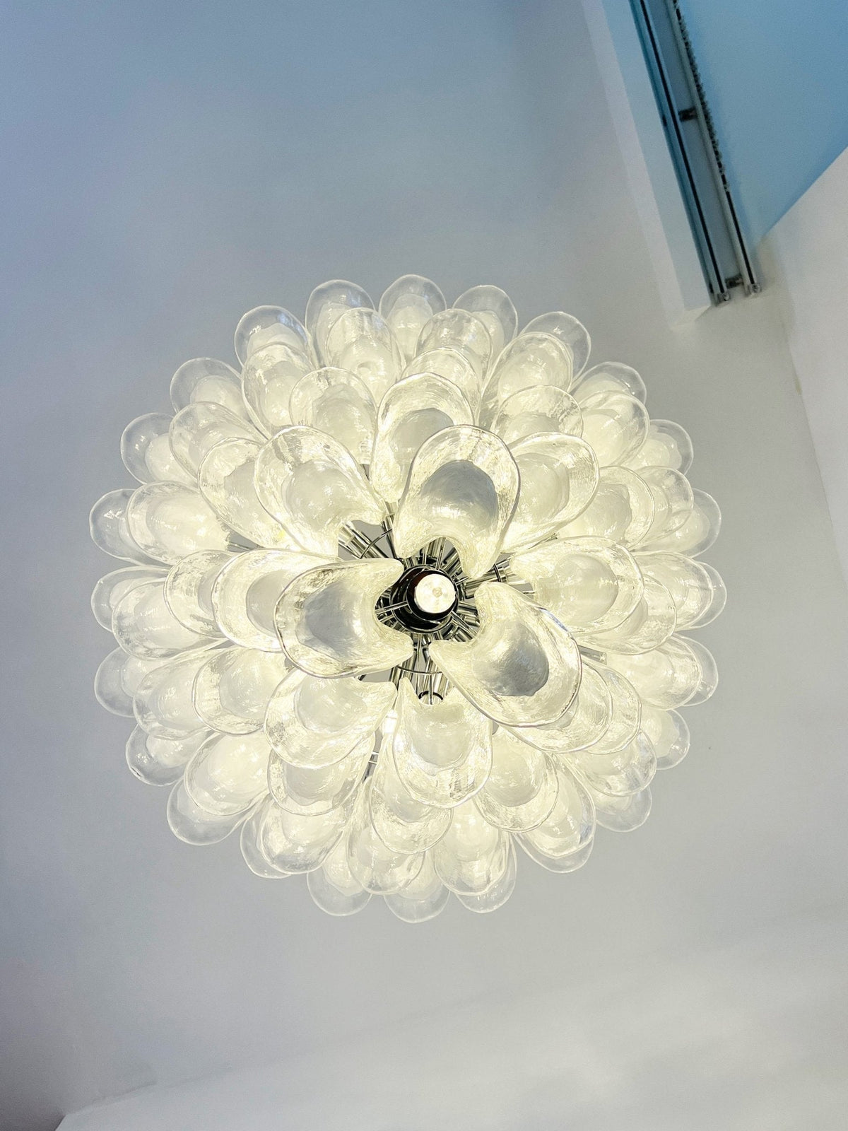 Candeeiro de teto Eiroian em vidro Murano transparente com pétalas vintage