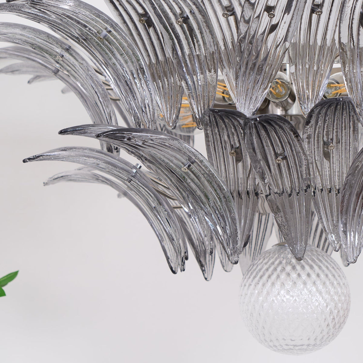 Candelabro Liororira com folha palmeta em vidro Murano transparente, em camadas