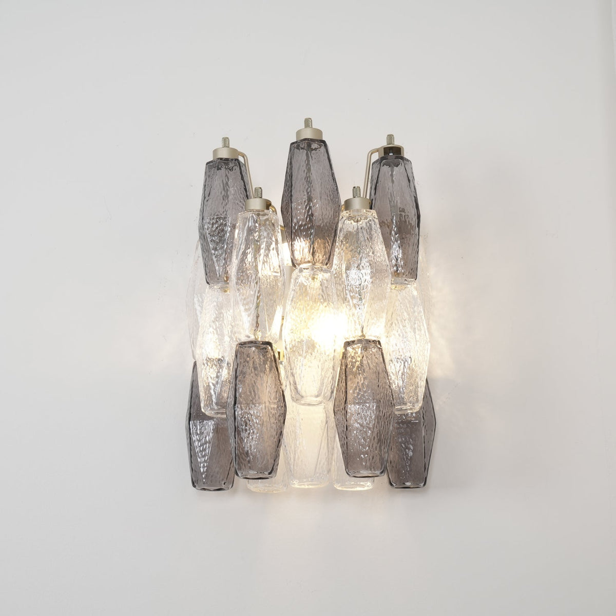 Eiruaria vägglampa rombformat glas i nivåer samtida
