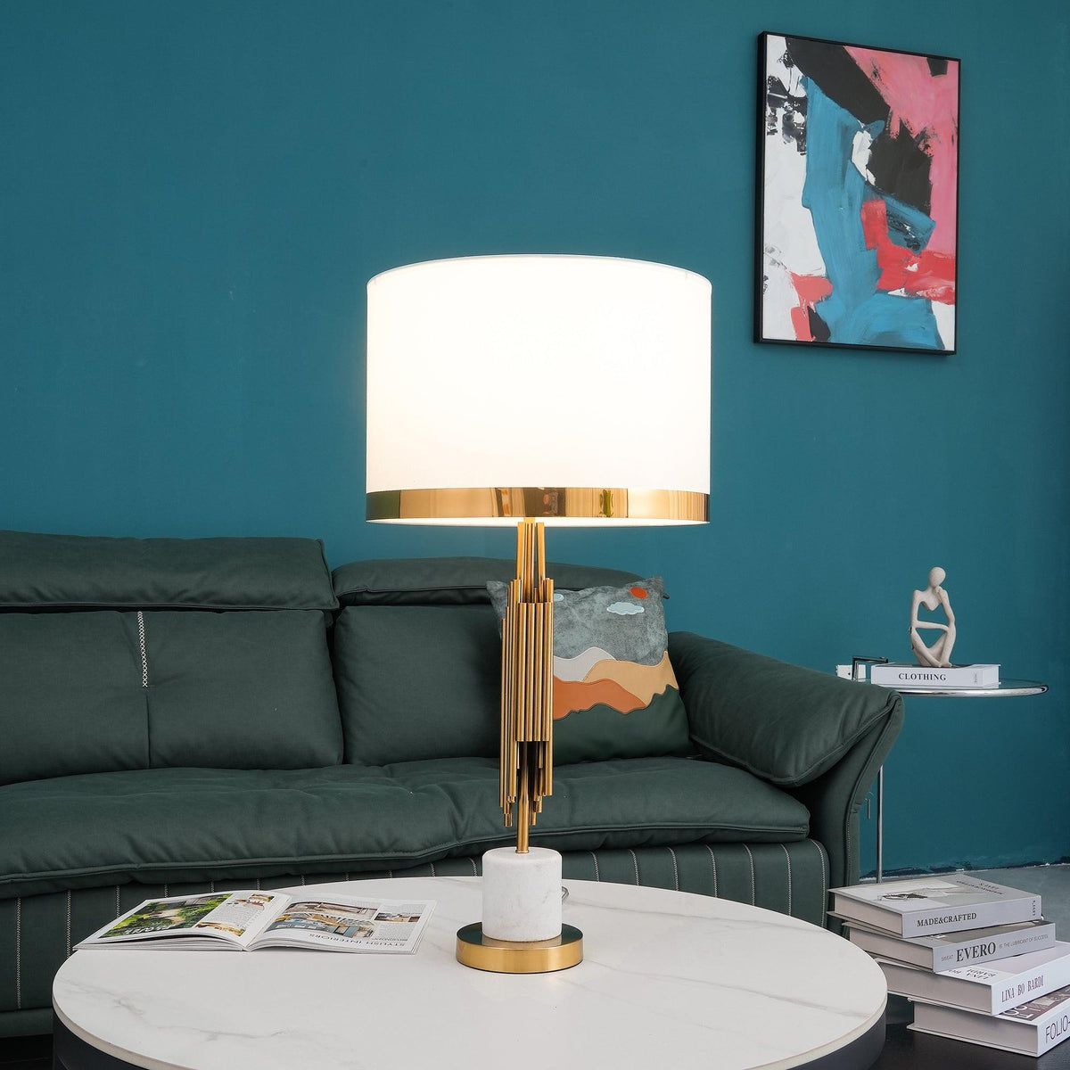 Opus Art Deco-bordlampe i marmor