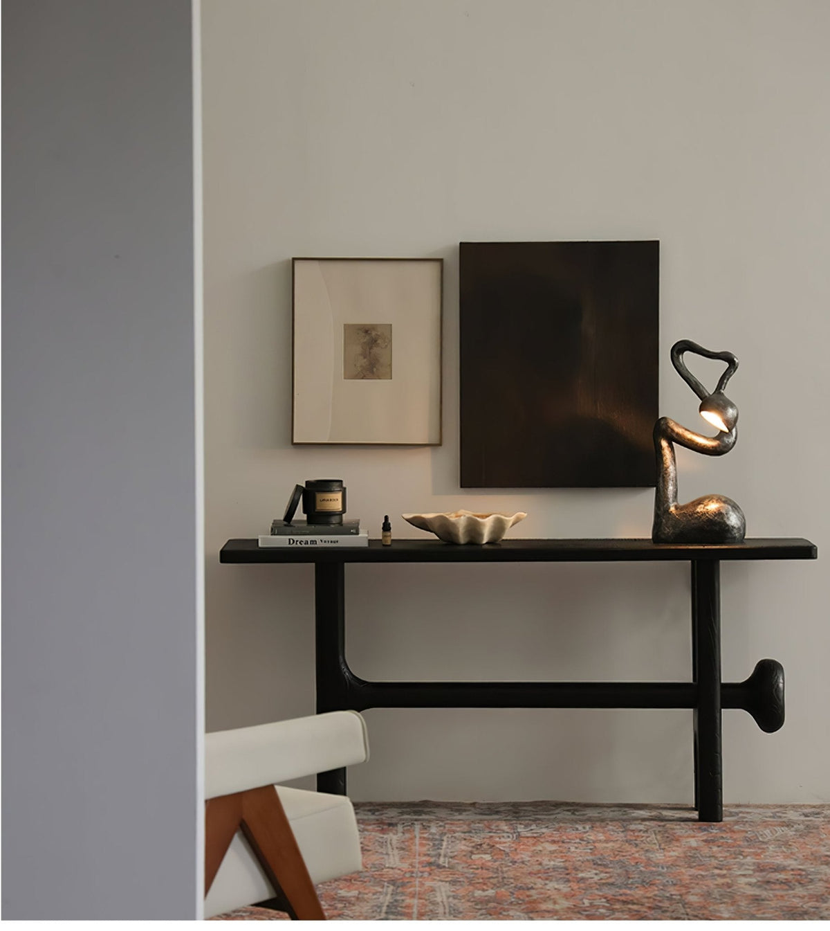 Twist sort skulpturel bordlampe