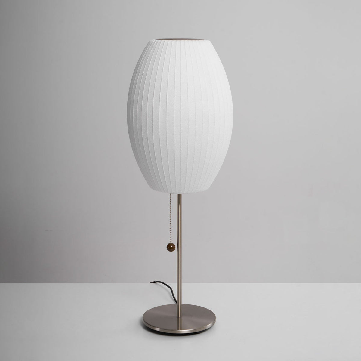 Solisive listrænn stállampi