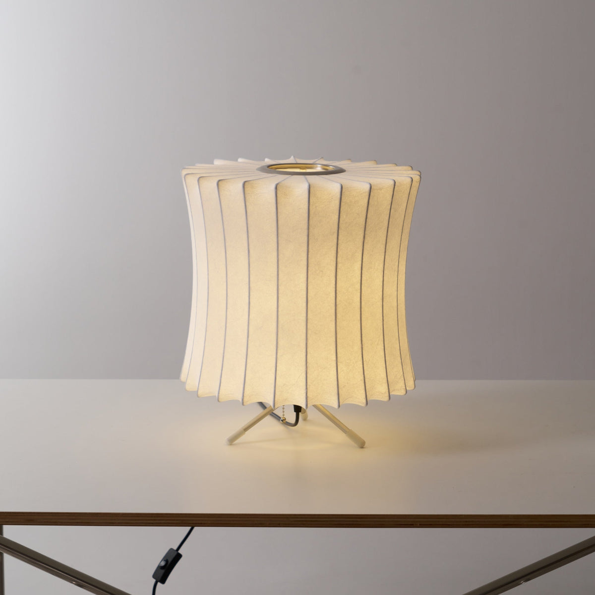 Candeeiro de mesa minimalista Rostix em aço