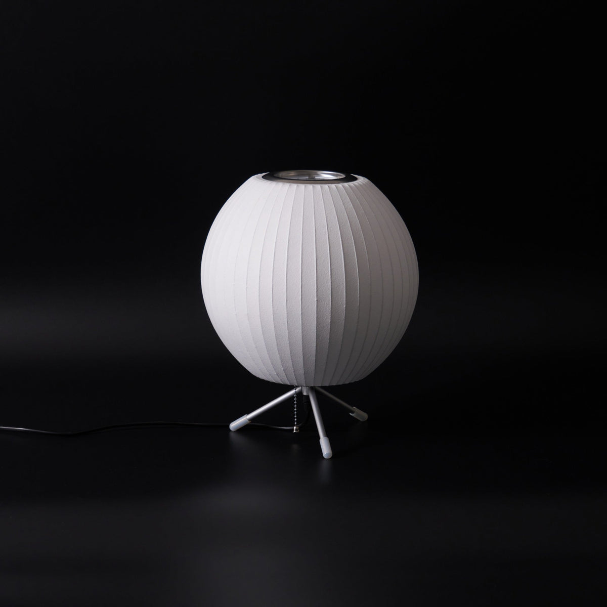 Candeeiro de mesa minimalista Rostix em aço