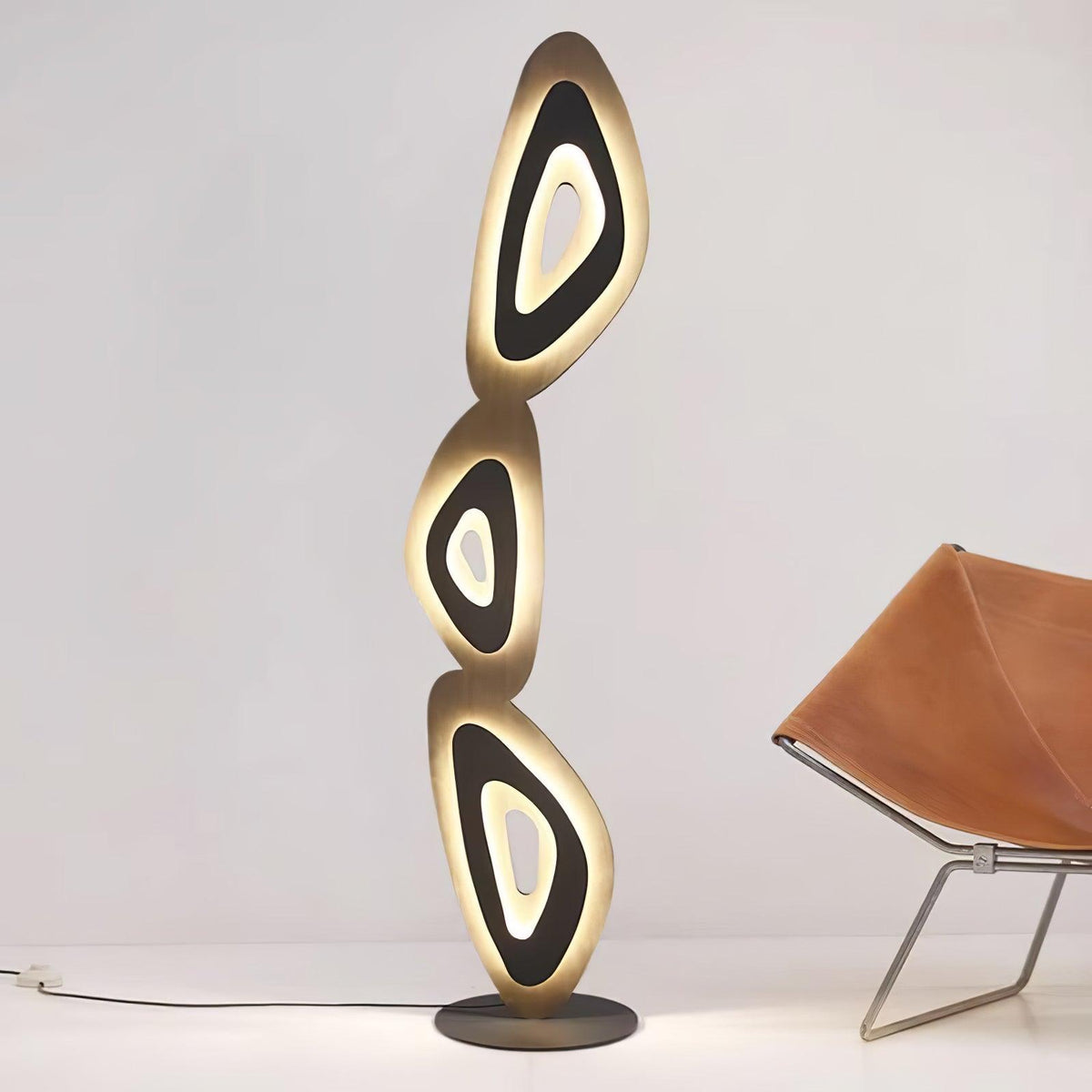 Isoloril Art Deco -lattiavalaisin