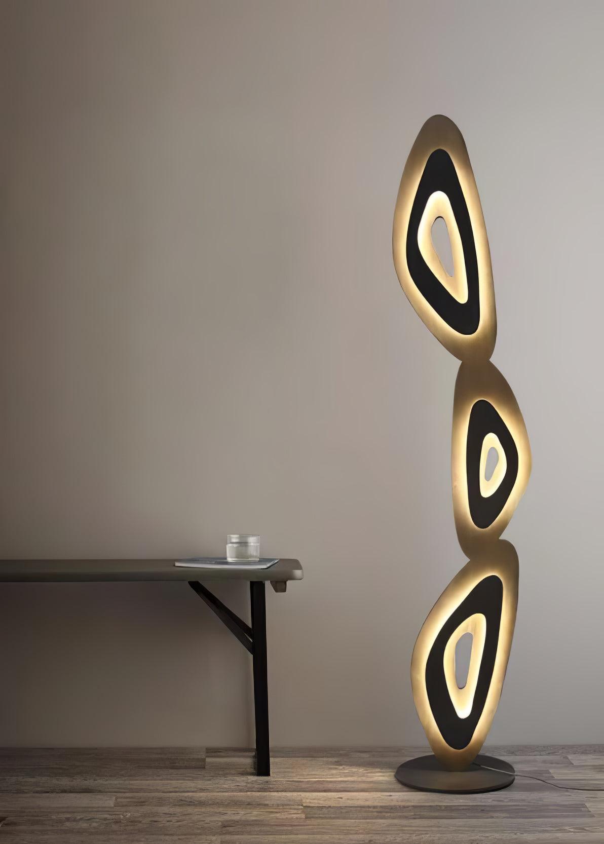 Isoloril Art Deco -lattiavalaisin