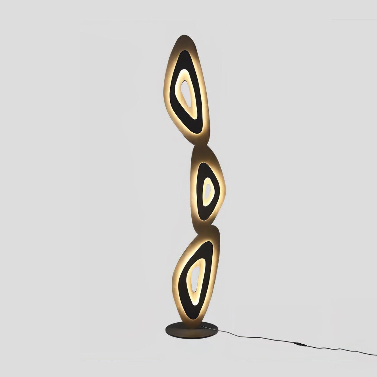 Isoloril Art Deco -lattiavalaisin