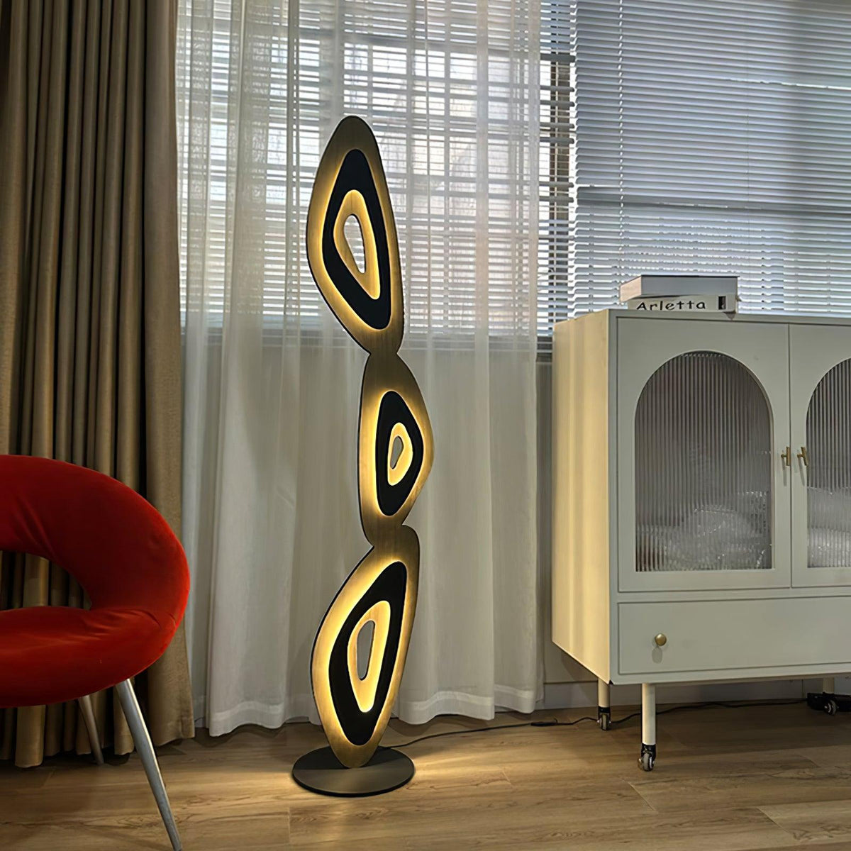 Isoloril Art Deco -lattiavalaisin