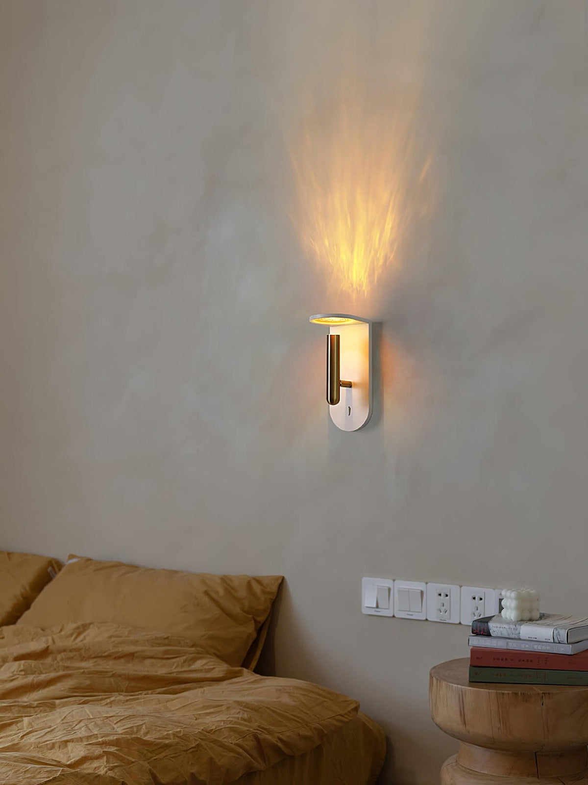Caloaria justerbar LED-væglampe